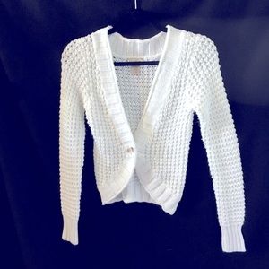 Arizona White Crop 1 Button sweater cardigan EUC